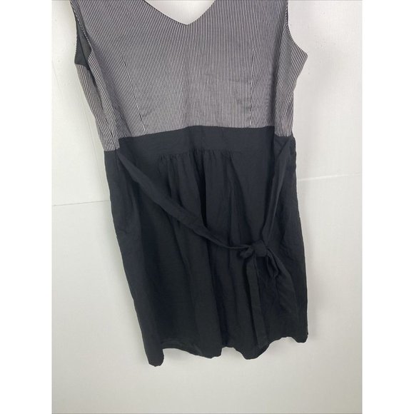 City Chic Size M Womens Pencil Dress Black Silver Pin Striped Bust Ruffle Button - Picture 8 of 8